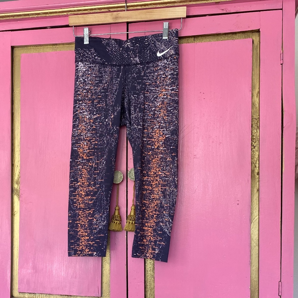 Nike DRI-FIT running capri